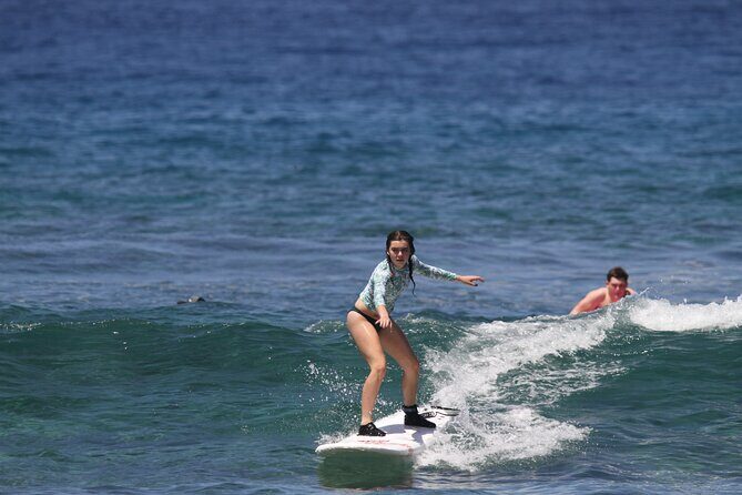 Premium group surf lessons- Konas Best Surf Lessons - The Cancellation and Booking Process
