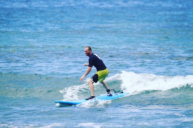 Premium group surf lessons- Konas Best Surf Lessons - Who Will Love This Experience?