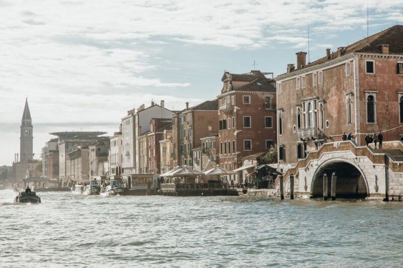 Premium Lagoon Excursion: Murano Glass, Burano & Lace Museum - Itinerary Highlights