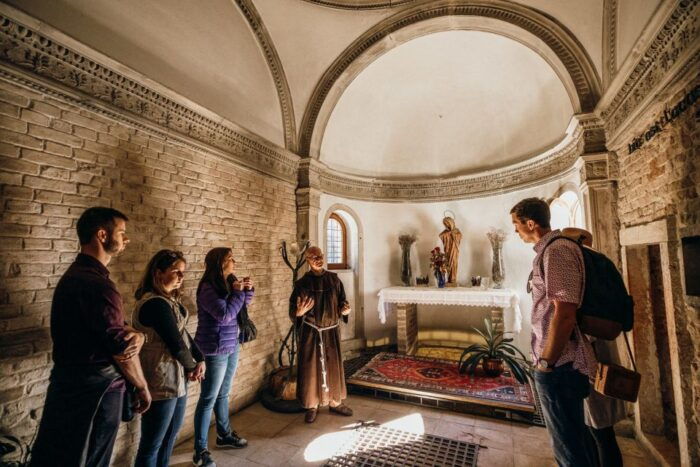 Premium Lagoon Excursion: Murano Glass, Burano & Lace Museum - Booking and Cancellation Policies