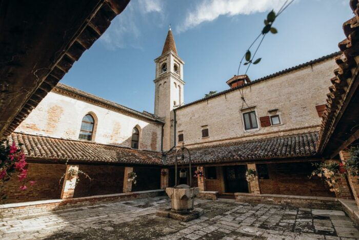 Premium Lagoon Excursion: Murano Glass, Burano & Lace Museum - Frequently Asked Questions