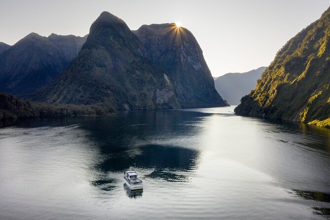 Premium Milford Sound Cruise Including Lunch - Inclusions