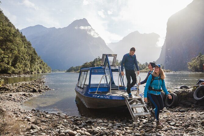 Premium Milford Sound Cruise & Milford Track Walk From Te Anau - Discover the Beauty of Milford Sound and Milford Track in a Single Day
