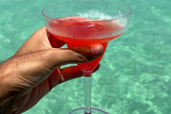 Premium Party Boat in Bávaro - Punta Cana - The Sum Up