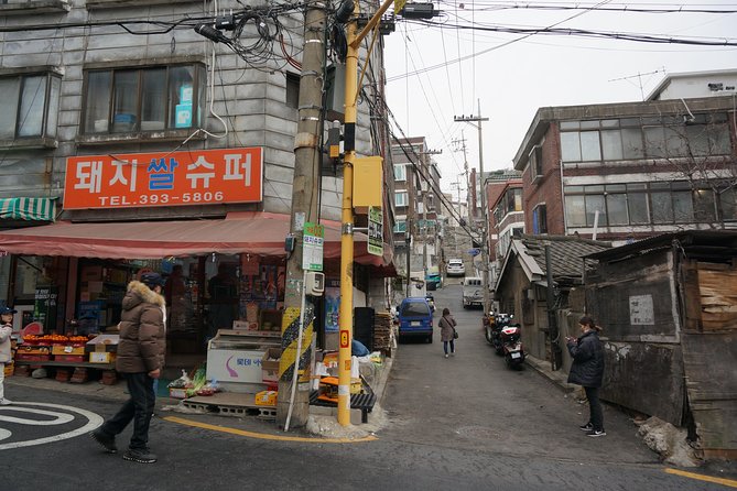 [Premium Private Tour] PARASITE Film Location & 3 Peak in Original Seoul - Exploring 3 Peaks in Original Seoul