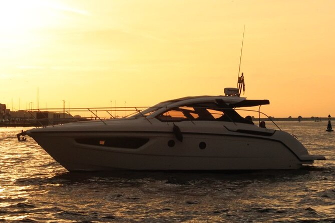 Premium Private Yacht Tour on the Douro River With Sunset Option - Meeting and Pickup Experience