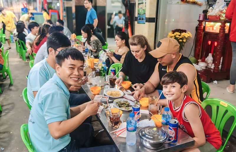 Premium Street Food Walking Tour In Ho Chi Minh City - Cool down with sugarcane juice and street snacks