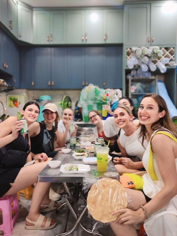 Premium Street Food Walking Tour In Ho Chi Minh City - Who should take this food walk?