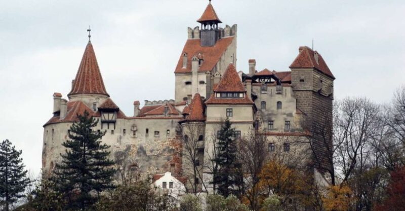 Premium Tour Bran & Peles Castle from Bucharest - Journey Through Romanian Beauty and Legend