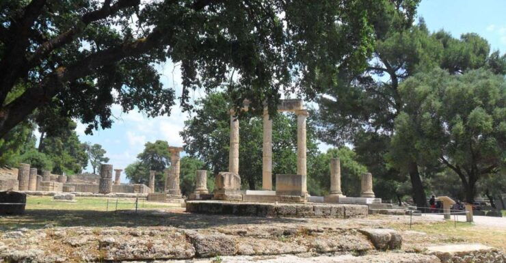 Premium Tour of Olympia: History and Wine Tasting Experience - Booking Details and Availability