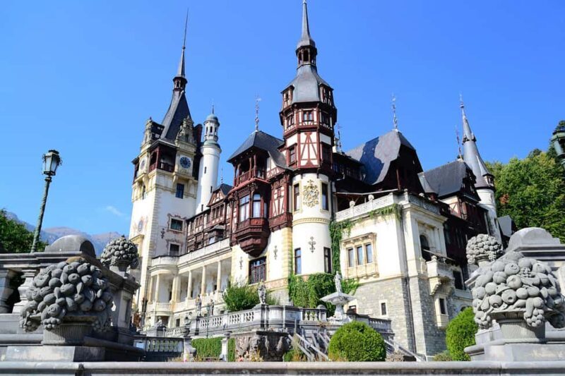 PREMIUM TOUR SMALL GROUP Bucharest-Peles&Bran Castles-Brasov - Introduction