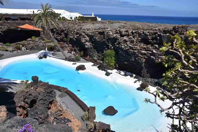 Premium Tour Timanfaya National Park and Cueva De Los Verdes - Tour Overview and Inclusions