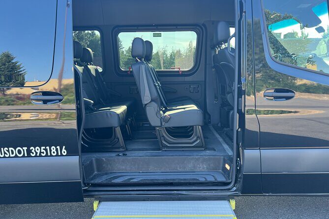 Premium Transfer From Seattle to SEATAC Airport(or Reverse Trip) - Cancellation and Flexibility