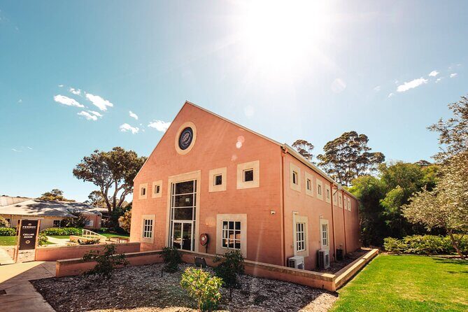Premium Winery Tour with Tannin Road (Departs Dunsborough) - Good To Know