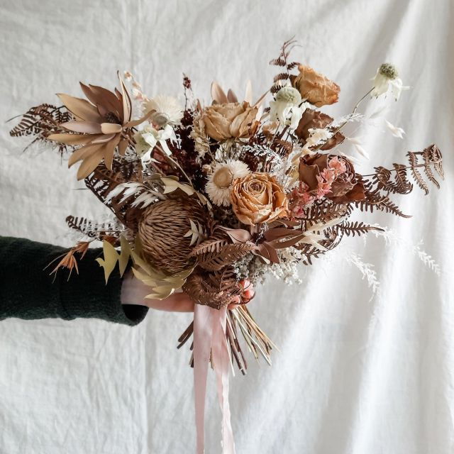 Preserved Flower Bouquet Arrangement Workshop in Paris - Booking Information