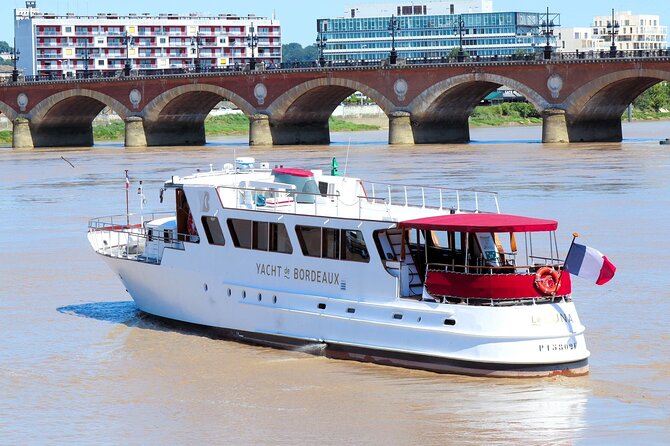 Prestige Commented Cruise Glass of Wine and Canelé in Bordeaux - Common Questions