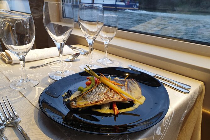 Prestige Dinner Cruise Departing From the Eiffel Tower - Reviews and Feedback