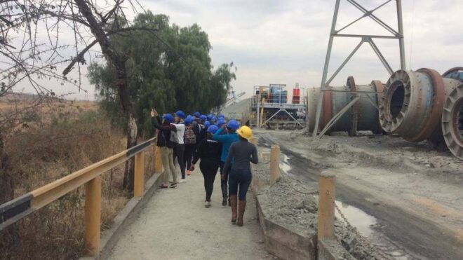 Pretoria: Cullinan Surface Diamond Mine Walking Tour - Visitor Reviews