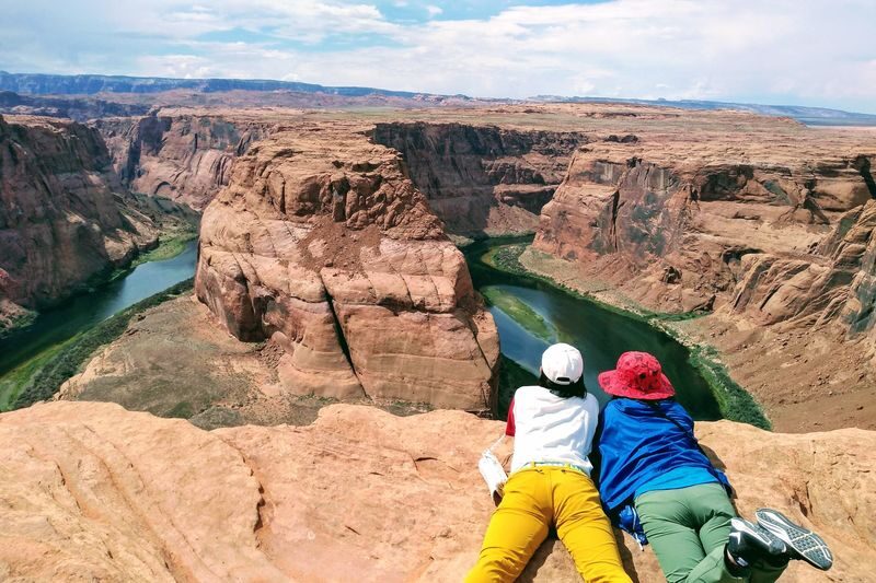 Prime Time Lower Antelope Canyon & Horseshoe Bend Bus Tour-WIFI Bus - Guides, group size, and the pace of the day
