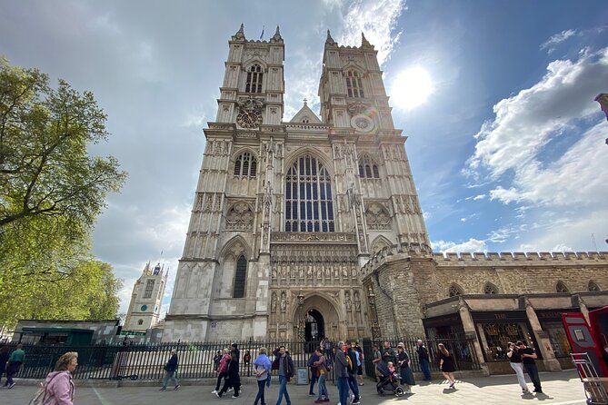 Priority Access Westminster Abbey Tour With a Professional Guide - Booking and Availability