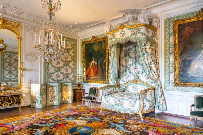 Priority Entrance Ticket to Versailles Palace, Gardens and Estate - Insider Travel Tips