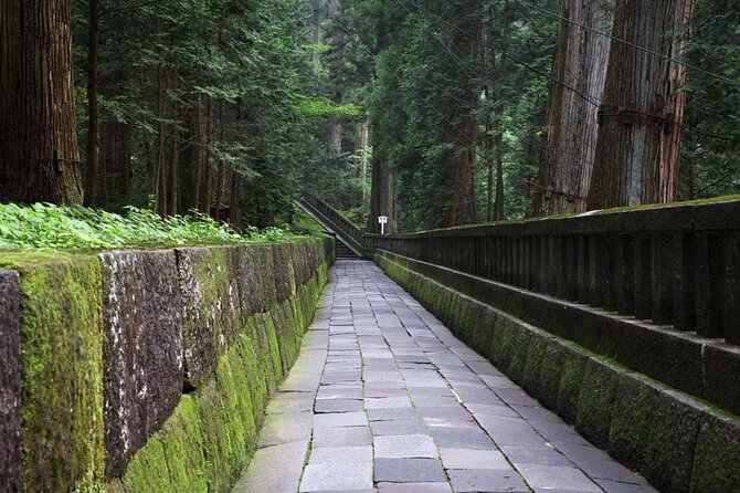 Privaate Morning Hike Around Nikko Toshogu Shrine - Meeting and Pickup