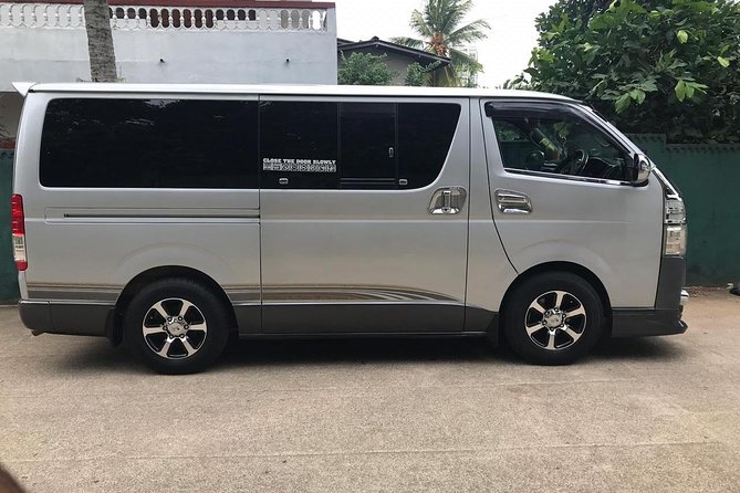 Private 1-Way Colombo Airport Transfer: Colombo, Galle, Kandy - Directions