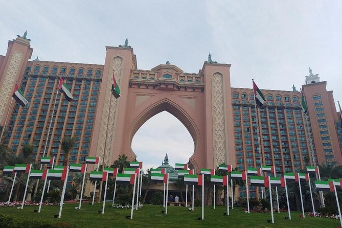 Private 10 Hours Tour : Dubai and Abu Dhabi With Professional Driver - Common Questions