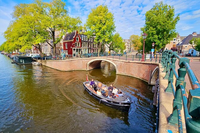 Private 15 Minute Amsterdam Old City Canal Cruise - End Point