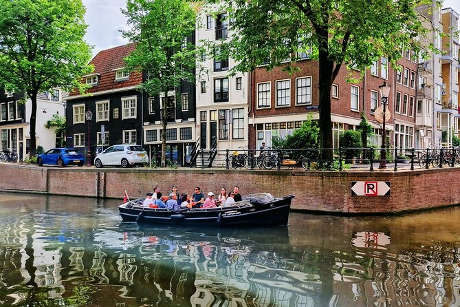 Private 15 Minute Amsterdam Old City Canal Cruise - Cancellation Policy