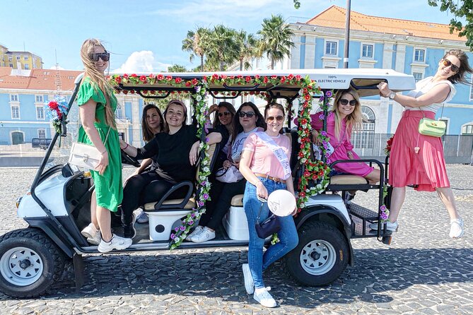 Private 1H30 Tuk Tuk Tour in Lisbon City - Meeting and Pickup Information