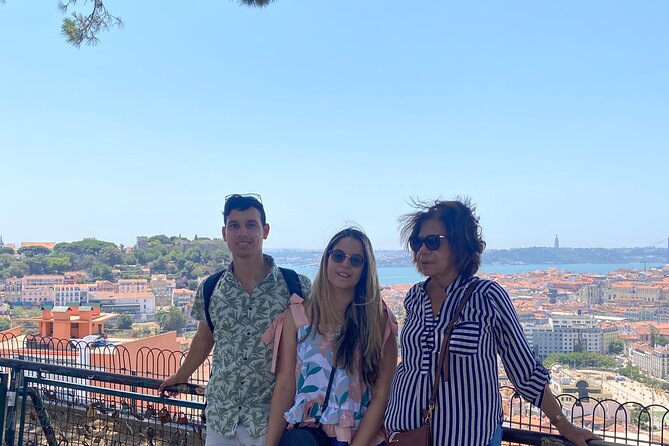 Private 1H30 Tuk Tuk Tour in Lisbon City - Tips for a Memorable Experience