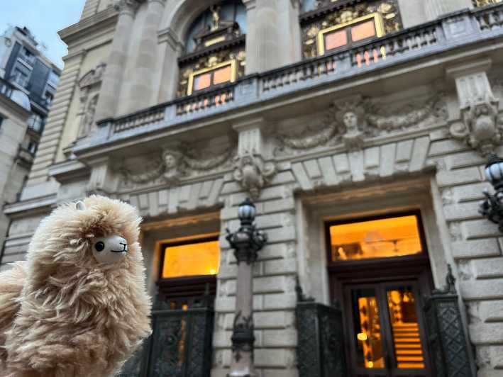 Private 2-3 Hours Montmartre Walking Tour - Timeless Charm - Key Points