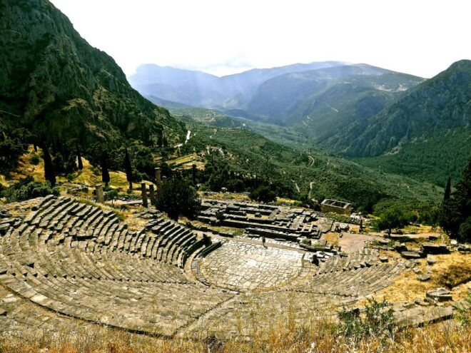 Private 2-Day Tour to Delphi, Meteora & Thermopylae - Locations Visited & Historical Significance