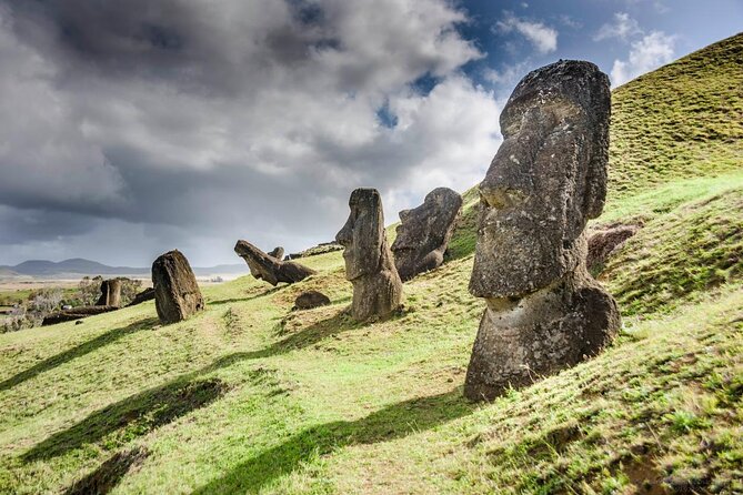 Private 2 Days Essential Tour of Easter Island - Tour Overview