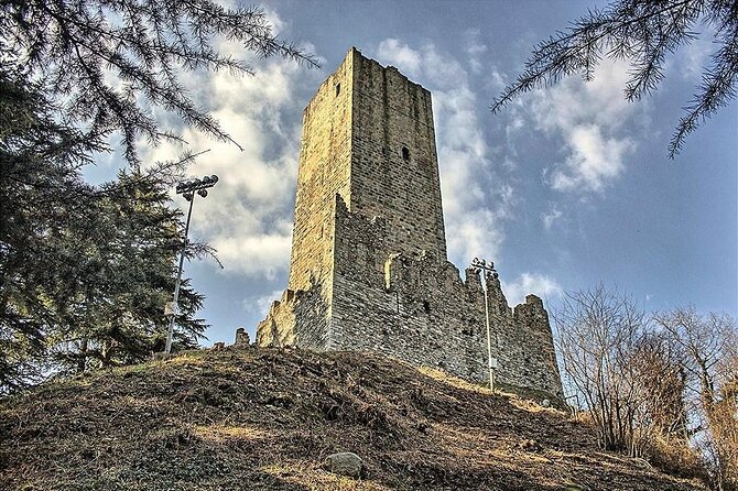 Private 2-Hour Tour of the Medieval Castle Over Lake Como - Pricing and Booking Information