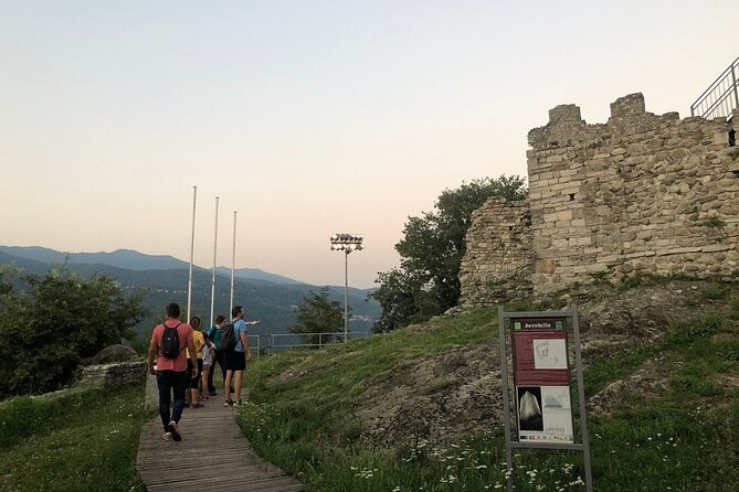 Private 2-Hour Tour of the Medieval Castle Over Lake Como - Common Questions