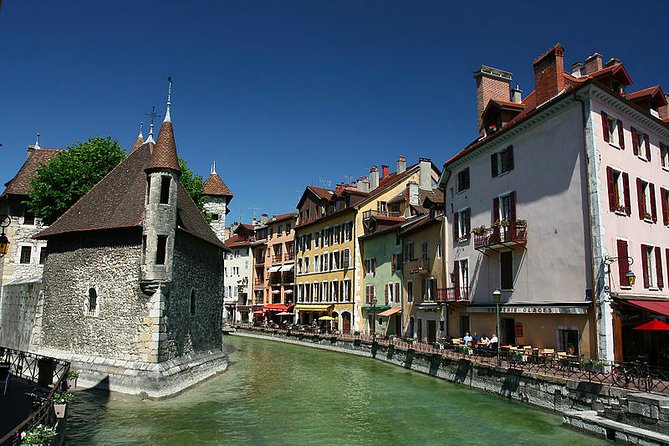 Private 2-Hour Walking Tour of Annecy With Official Tour Guide - Questions