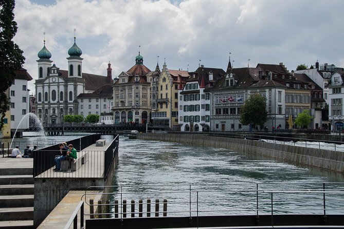 Private 2-Hour Walking Tour of Lucern With Official Tour Guide - Tour Meeting Point