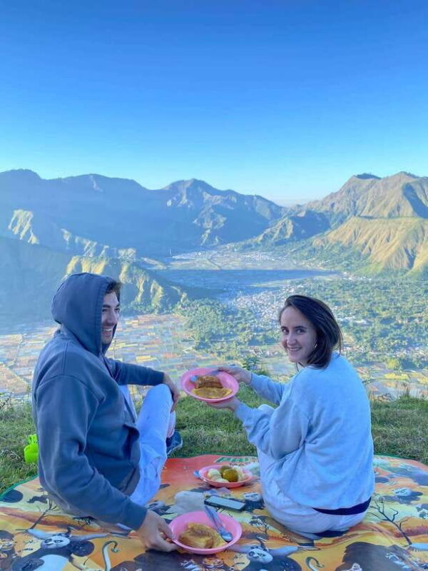 "Private 2D1N Adventure: Explore Pergasingan Hills" - An In-Depth Look at the Pergasingan Hills Trek