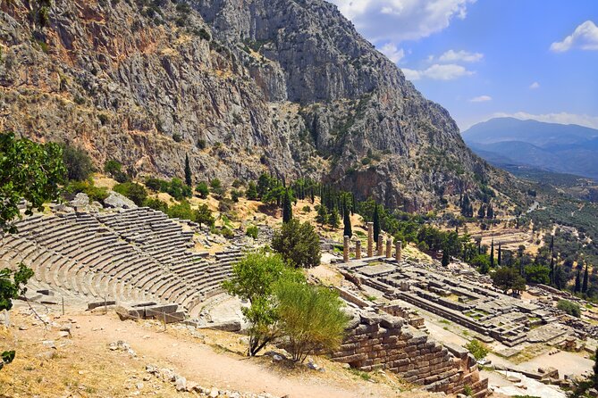 Private 2Days Trip to Delphi, Arachova Hosios Loukas & Thermopylae Tour - Day 1: Departure From Athens and Delphi Excursion