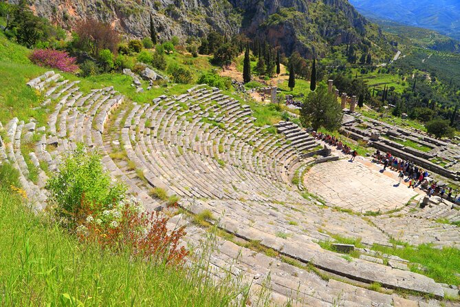 Private 2Days Trip to Delphi, Arachova Hosios Loukas & Thermopylae Tour - Common Questions