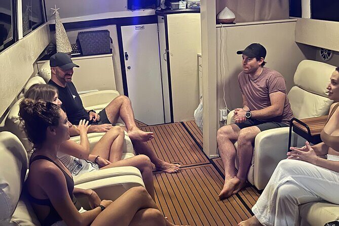 Private 3.5 hr Snorkel Charter in Waikiki - Waikiki Snorkel Adventure: A Private 3.5-Hour Marine Escape