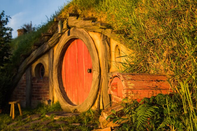 Private 3 Days Tour From Auckland: Hobbiton, Hamilton, Rotorua & Waitomo Caves - Common Questions