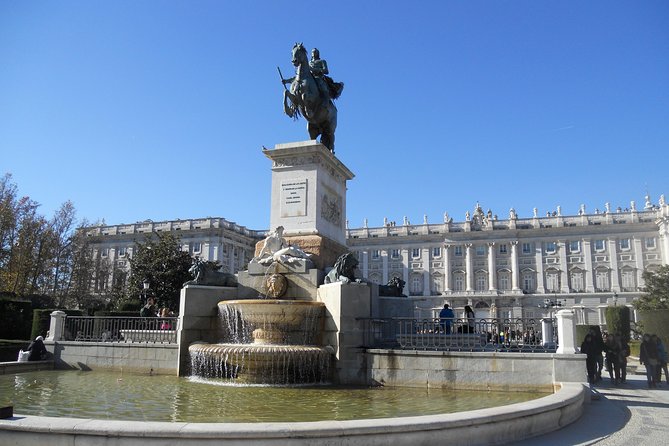 Private 3-Hour Small-Group Tour in Madrid - Personalized Itinerary