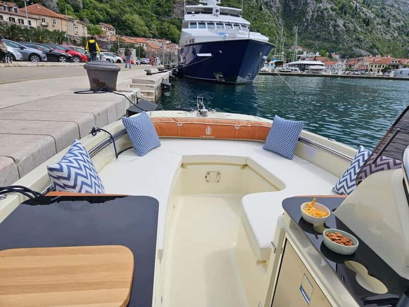 Private 3-hour Speedboat Our Lady of the Rock & Blue Cave - FAQs