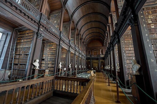 Private 3-Hour Walking Tour of Dublin Most Emblematic Sites - Cancellation Policy