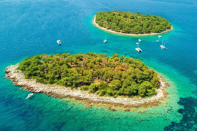 Private 3 Islands Tour With Speed Boat to Blue Lagoon and Solta From Split or Trogir - Tour Details