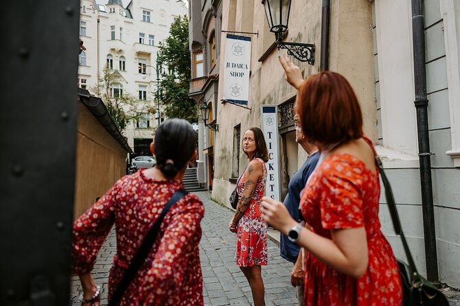 PRIVATE: 3h Stories of Prague Jewish Quarter Tour, Snack Included - Optional Add-ons