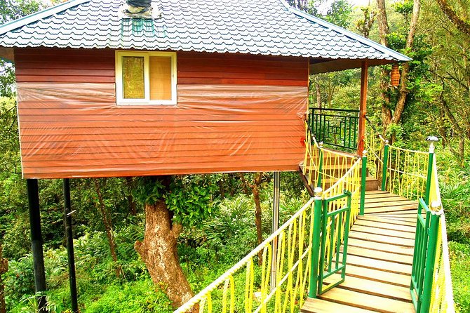 Private 4-Day Tour of Munnar and Aleppey With Houseboat Cruise - Pickup and Logistics